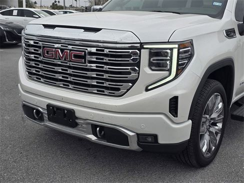 Used 2025 GMC Sierra 1500 Denali w/ Denali Reserve Package image 10
