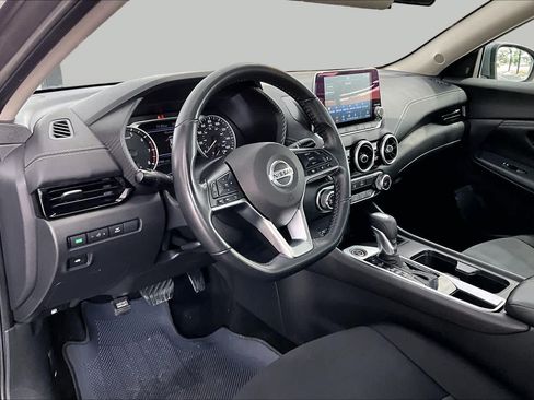 Used 2023 Nissan Sentra SV FWD image 18