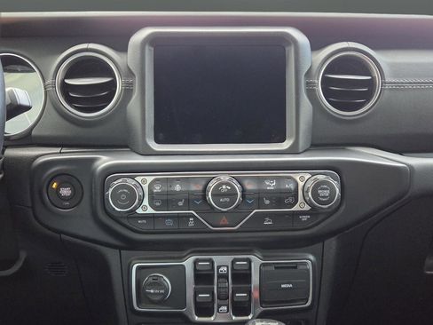 Used 2021 Jeep Wrangler Unlimited Sahara w/ Cold Weather Group image 23