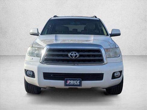 Used 2013 Toyota Sequoia SR5 image 2