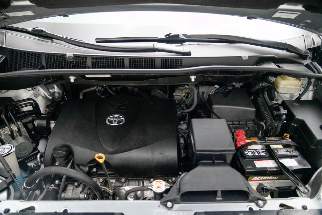 Used 2017 Toyota Sienna Limited w/ Outdoor Package AWD/4WD image 8