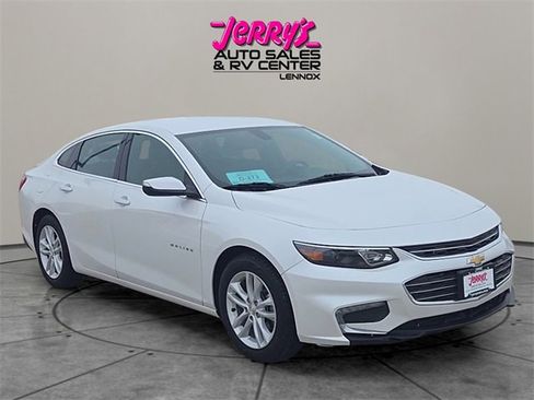 Used 2018 Chevrolet Malibu LT w/ Leather Package image 7