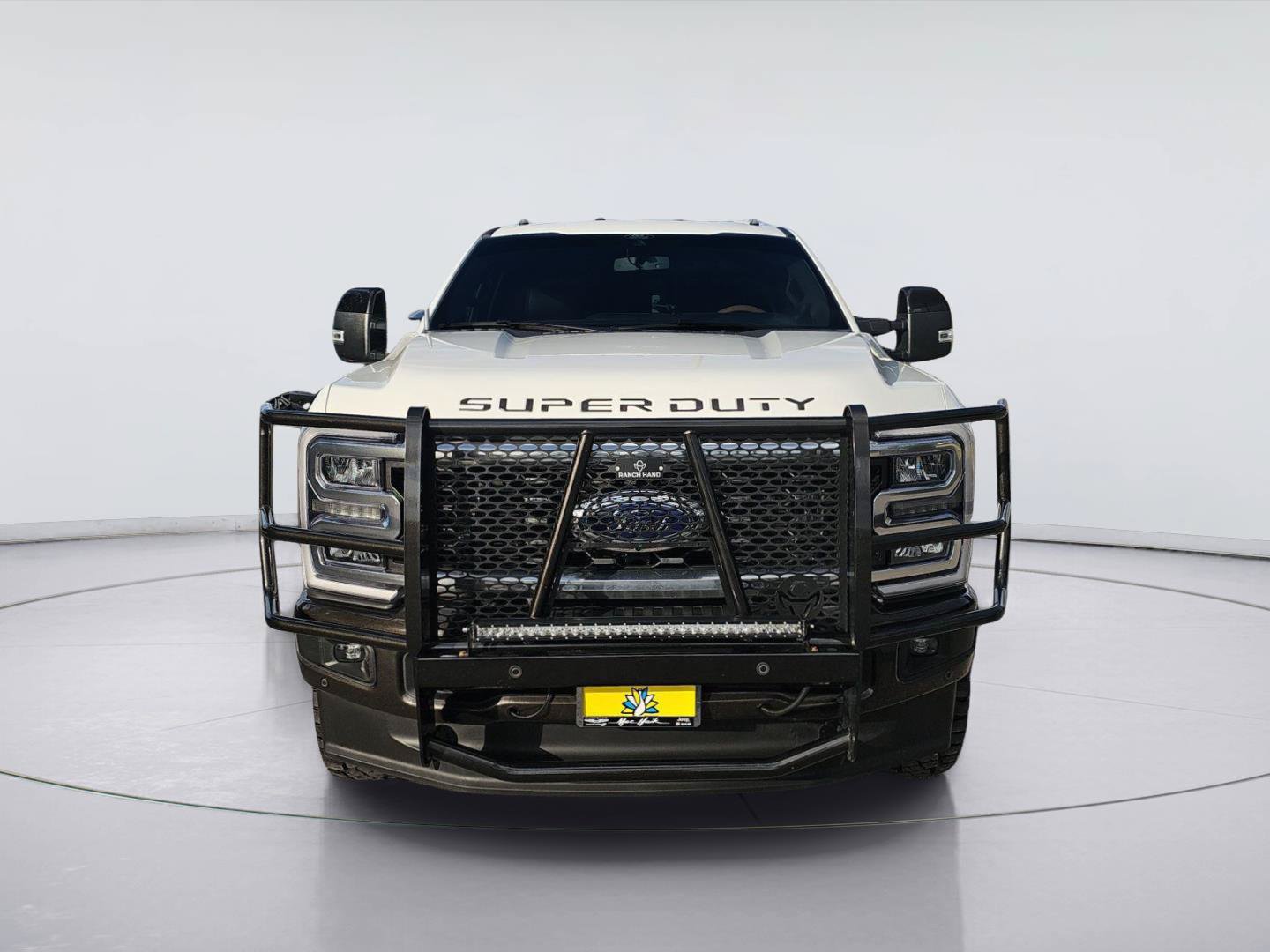 Used 2025 Ford F350 4x4 Crew Cab DRW Super Duty image 8