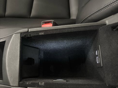 Used 2024 Cadillac XT6 Luxury image 35