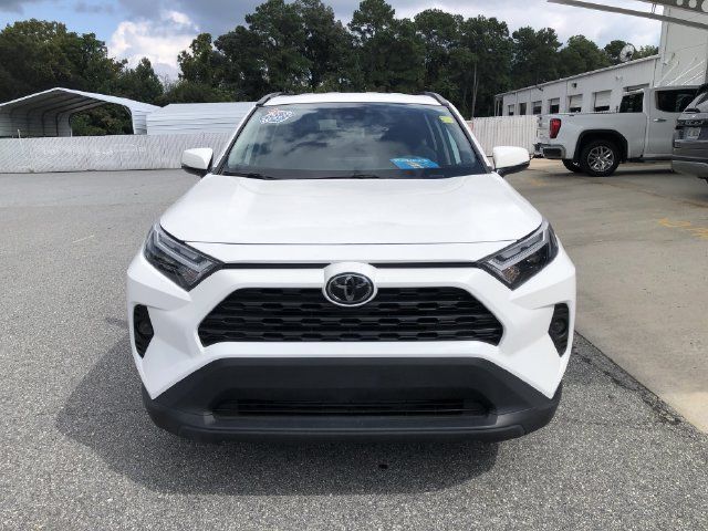 Used 2025 Toyota RAV4 XLE FWD image 3