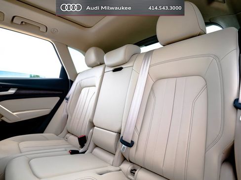 Used 2023 Audi Q5 2.0T Premium w/ Convenience Package AWD/4WD image 36