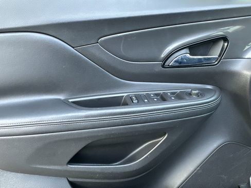 Used 2018 Buick Encore Preferred image 11