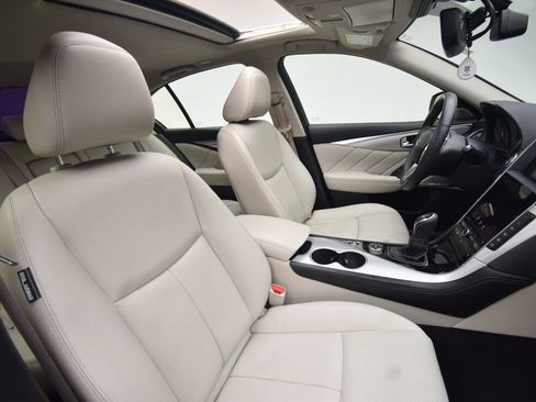 Used 2021 INFINITI Q50 Luxe w/ Seat & Sound Package RWD image 14