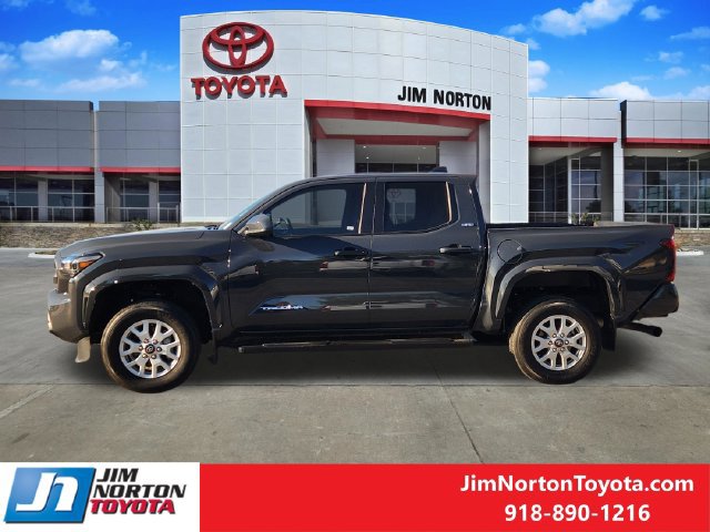 Used 2024 Toyota Tacoma SR5 RWD image 5