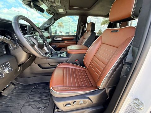 Used 2025 GMC Sierra 3500 Denali Ultimate image 5
