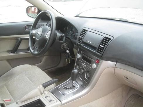 Used 2008 Subaru Outback 2.5i L.L. Bean image 21