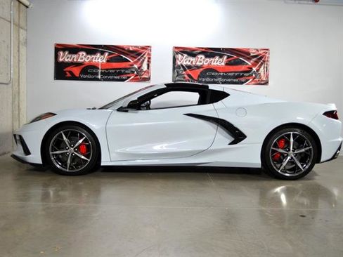Used 2024 Chevrolet Corvette Stingray Premium Cpe w/ 3LT image 22