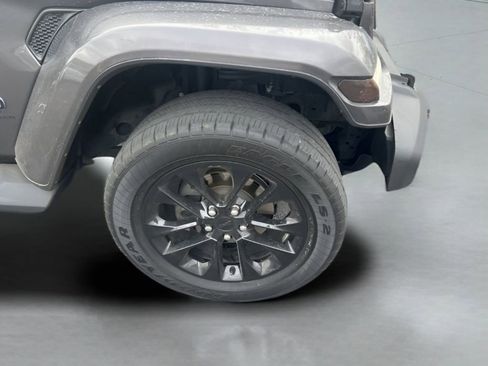 Used 2021 Jeep Wrangler Unlimited Sahara image 12