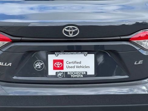 Certified 2025 Toyota Corolla LE FWD image 36