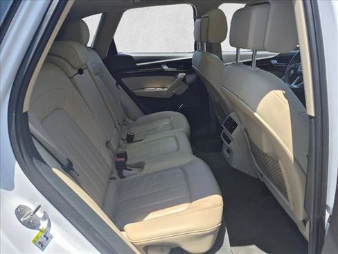 Used 2018 Audi Q5 2.0T Premium Plus w/ Premium Plus Package AWD/4WD image 17