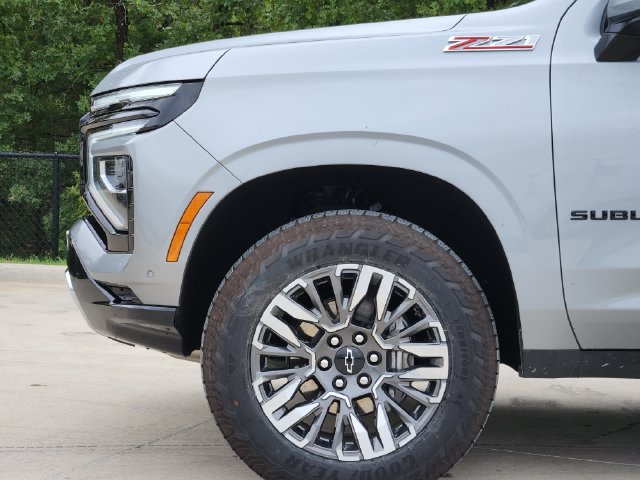 Used 2025 Chevrolet Suburban Z71 AWD/4WD image 10