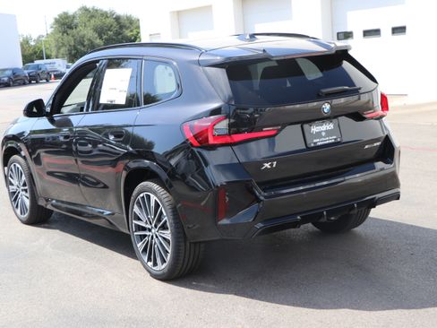 Used 2025 BMW X1 xDrive28i w/ Technology Package AWD/4WD image 13