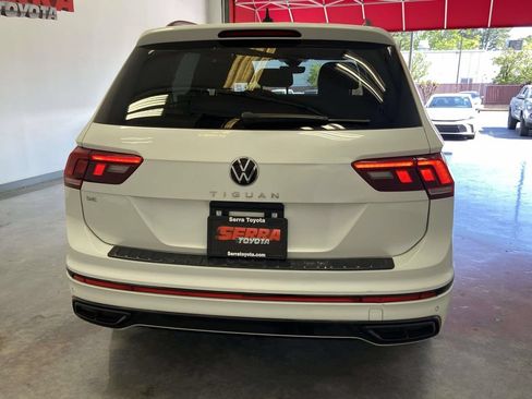 Used 2023 Volkswagen Tiguan SE R-Line FWD image 4