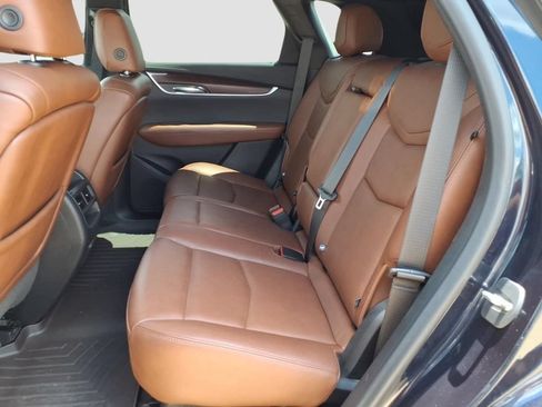 Used 2022 Cadillac XT5 Premium Luxury w/ Technology Package AWD/4WD image 24