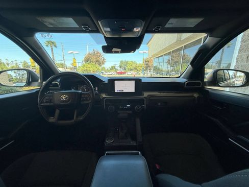 Used 2026 Toyota Tacoma SR5 RWD image 32