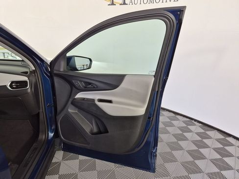 Used 2020 Chevrolet Equinox LT FWD image 35