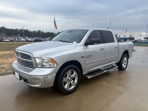 Used 2017 RAM 1500 Lone Star image 4