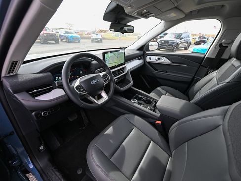 New 2026 Ford Explorer Active w/ Active Comfort Package image 16