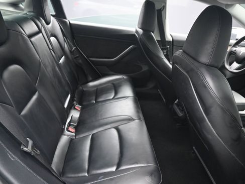 Used 2023 Tesla Model 3 Standard Range image 31