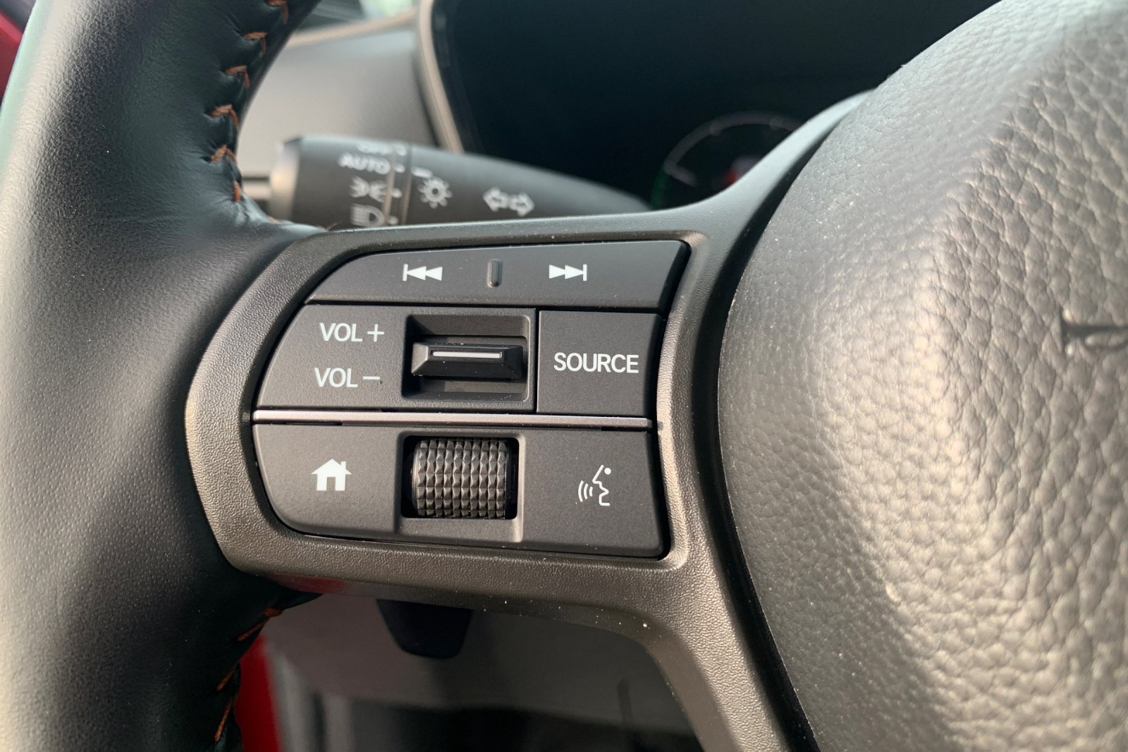 Certified 2025 Honda CR-V Sport image 29