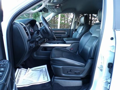 Used 2024 RAM 2500 Laramie image 15