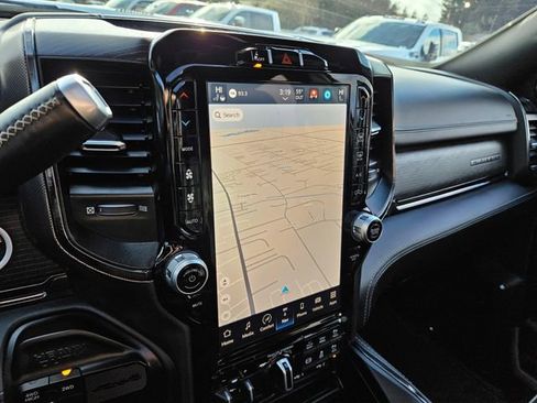 Used 2023 RAM 3500 Limited image 32