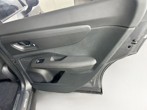 Used 2023 Nissan Ariya AWD image 29