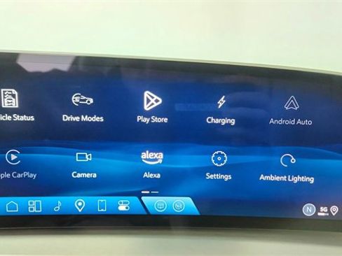 Used 2025 Cadillac Lyriq Luxury image 47