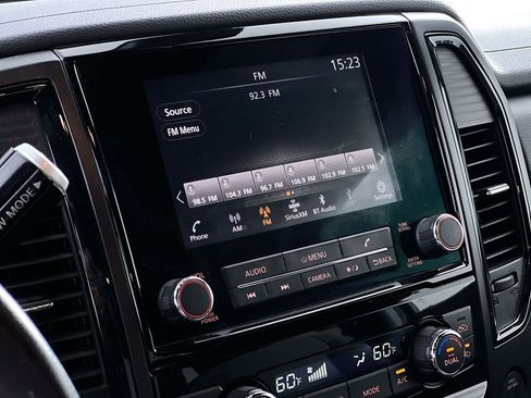 Used 2023 Nissan Titan SV w/ SV Convenience Package image 18