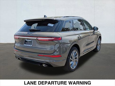 New 2025 Lincoln Corsair Grand Touring w/ Rear Removable Package Tray image 2