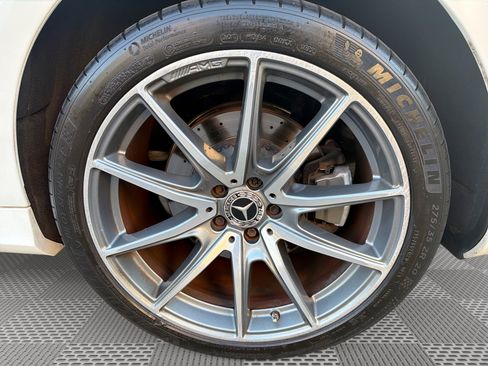 Used 2019 Mercedes-Benz S 560 Sedan w/ AMG Line Exterior image 29