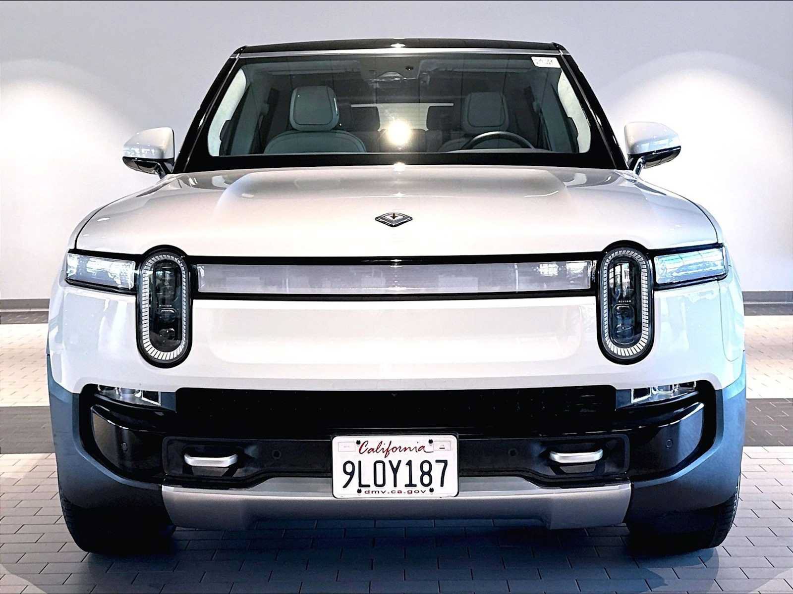 Used 2024 Rivian R1S Adventure Dual AWD/4WD image 14