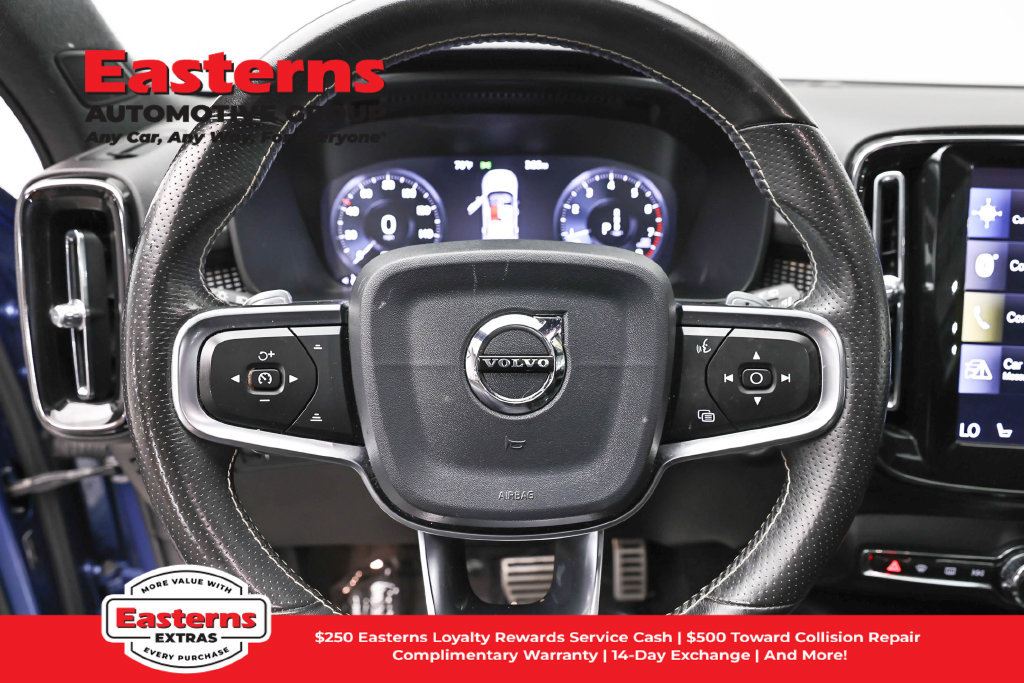 Used 2020 Volvo XC40 T5 R-Design AWD/4WD image 11