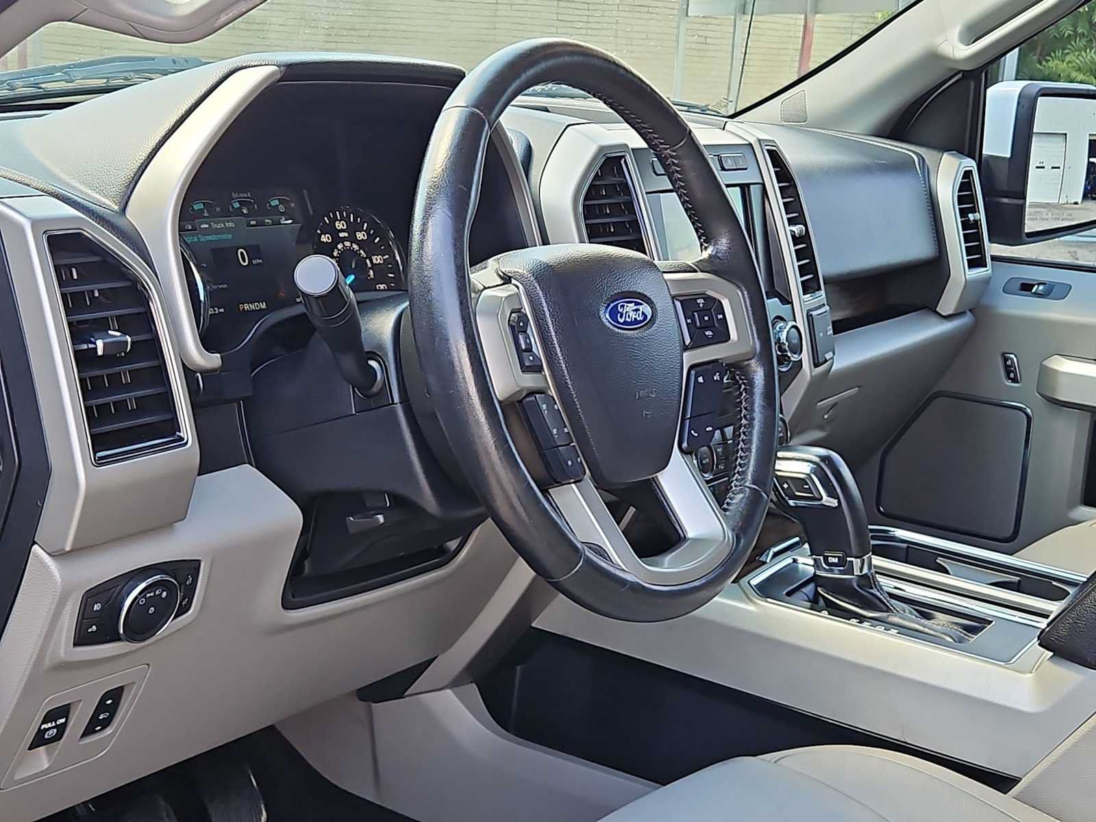 Used 2020 Ford F150 Lariat RWD image 2