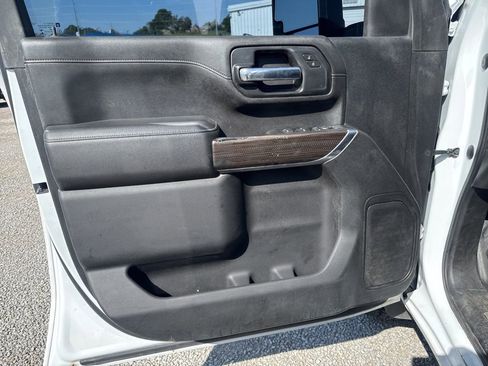 Used 2020 Chevrolet Silverado 2500 LT w/ Convenience Package AWD/4WD image 8