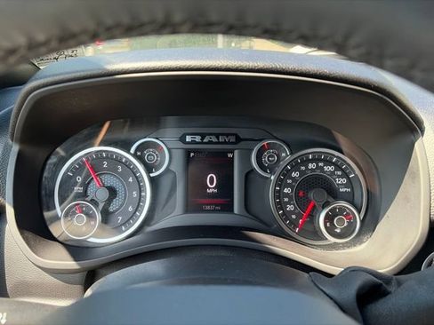 Used 2025 RAM 2500 Big Horn AWD/4WD image 17