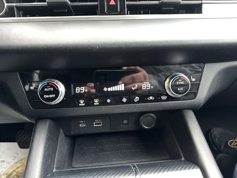 Used 2022 Mitsubishi Outlander SE image 17