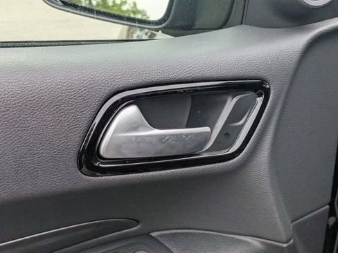 Used 2023 Dodge Durango SXT AWD/4WD image 12