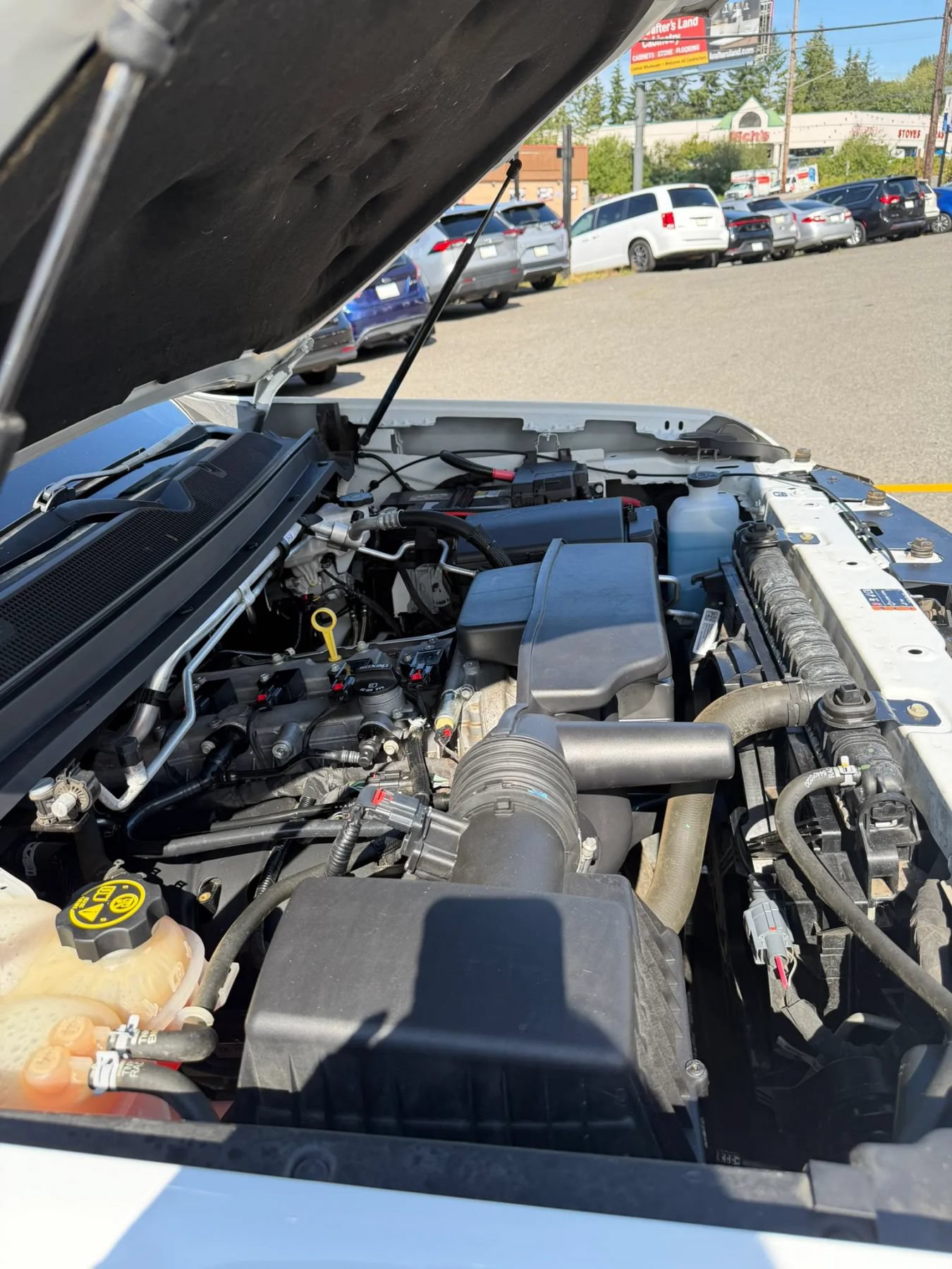 Used 2022 Chevrolet Colorado LT w/ Fleet Safety Package RWD image 33