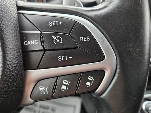 Used 2015 Chrysler 200 C w/ Navigation & Sound Group I image 13