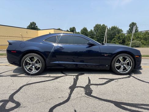 Used 2010 Chevrolet Camaro SS w/ RS Package RWD image 4