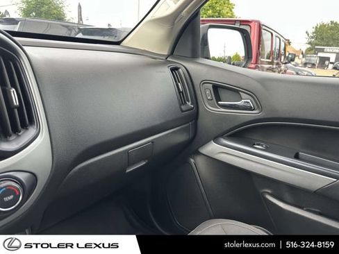 Used 2020 Chevrolet Colorado LT AWD/4WD image 31