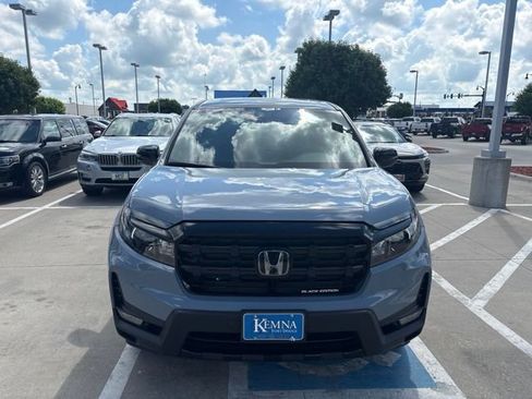 Used 2026 Honda Ridgeline Black Edition image 2