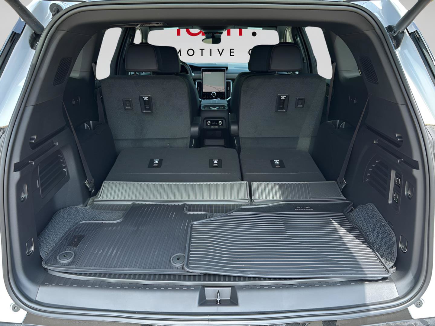 New 2026 GMC Acadia Denali w/ Super Cruise Package FWD image 23