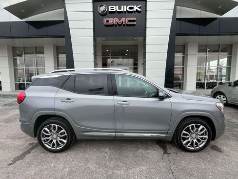 Used 2024 GMC Terrain Denali w/ Denali Premium Package image 2